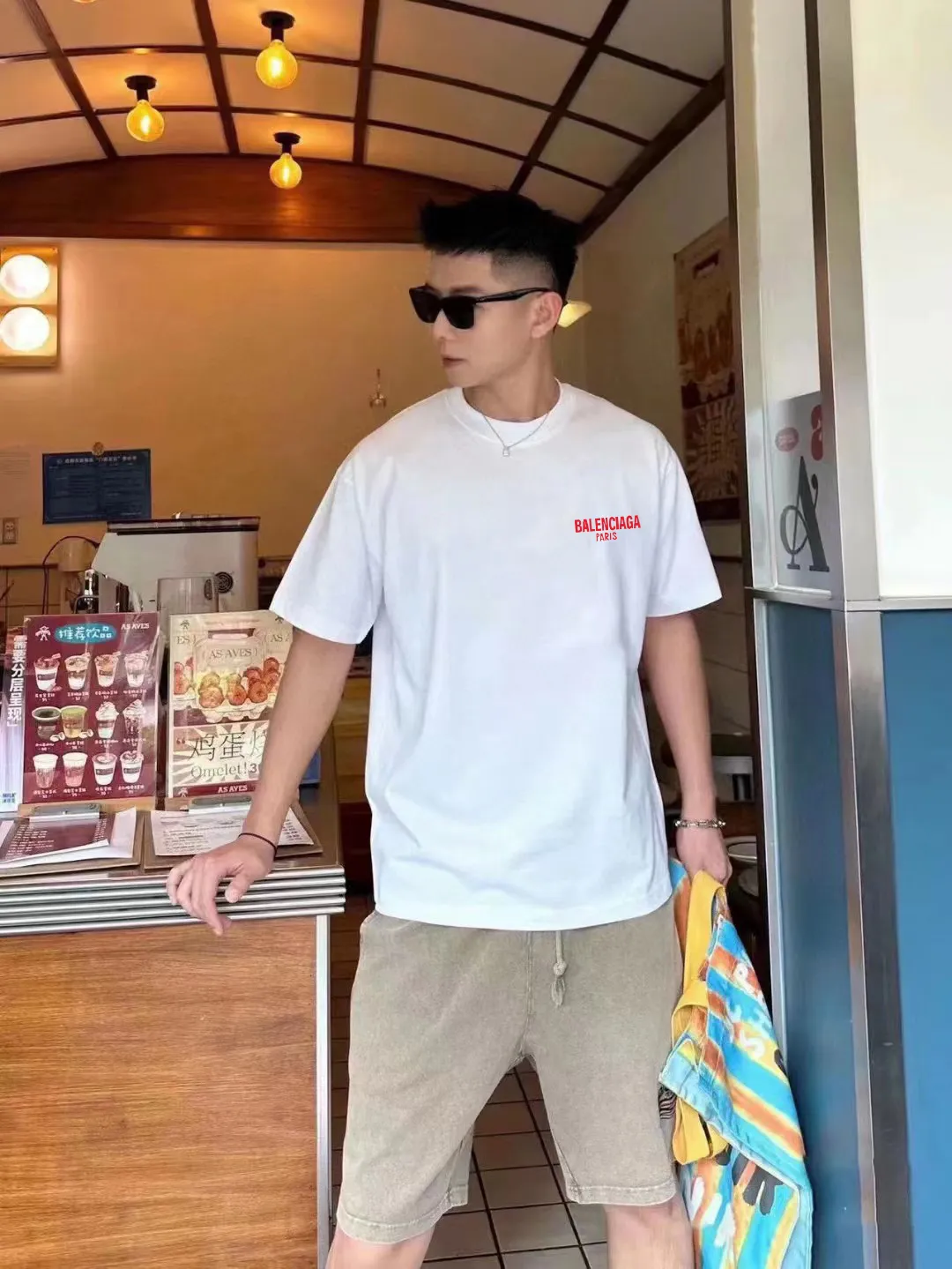 P80✨🔥 BALENCIAGA Paris lettering printed short-sleeved T-shirt, custom-woven and dyed 280g combed cotton heavyweight fabric, zero color difference in thread, perfect details, different from the current version on the market, welcome to compare, Same Style for men and women, must-sell in the picture above Color: White Black Size: 1 2 3 4
